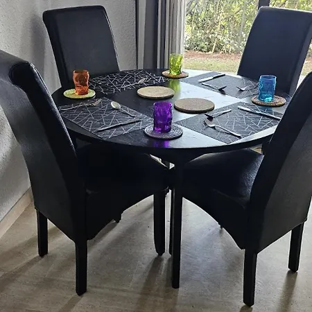 Апартаменти Le Chateau De La Pinede - Debut Cap D'antibes - Garden Flat, Swimming Pool, Tennis Жюан-ле-Пен