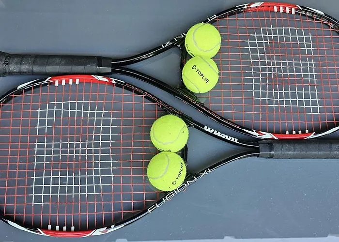 Le Chateau De La Pinede - Debut Cap D'antibes - Garden Flat, Swimming Pool, Tennis *